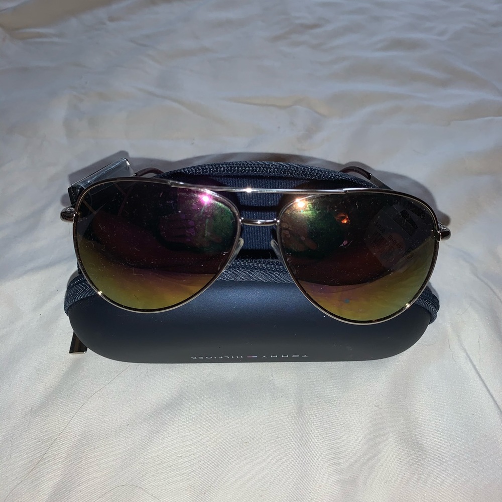 NEW Tommy Hilfiger Aviators